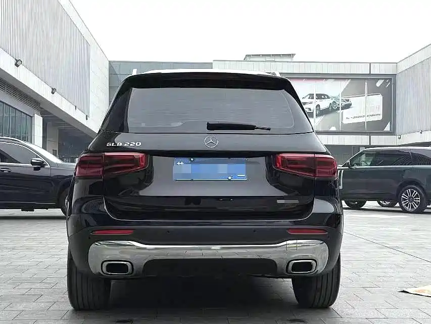 Mercedes-Benz GLB 2024