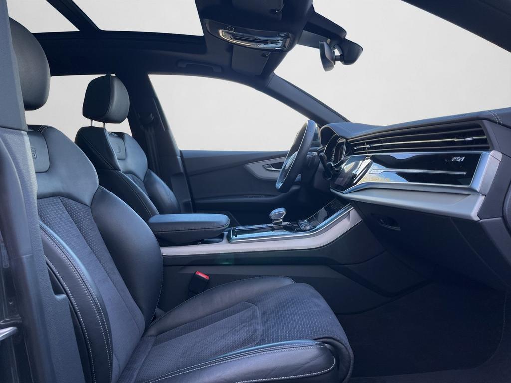 Audi Q8 2023
