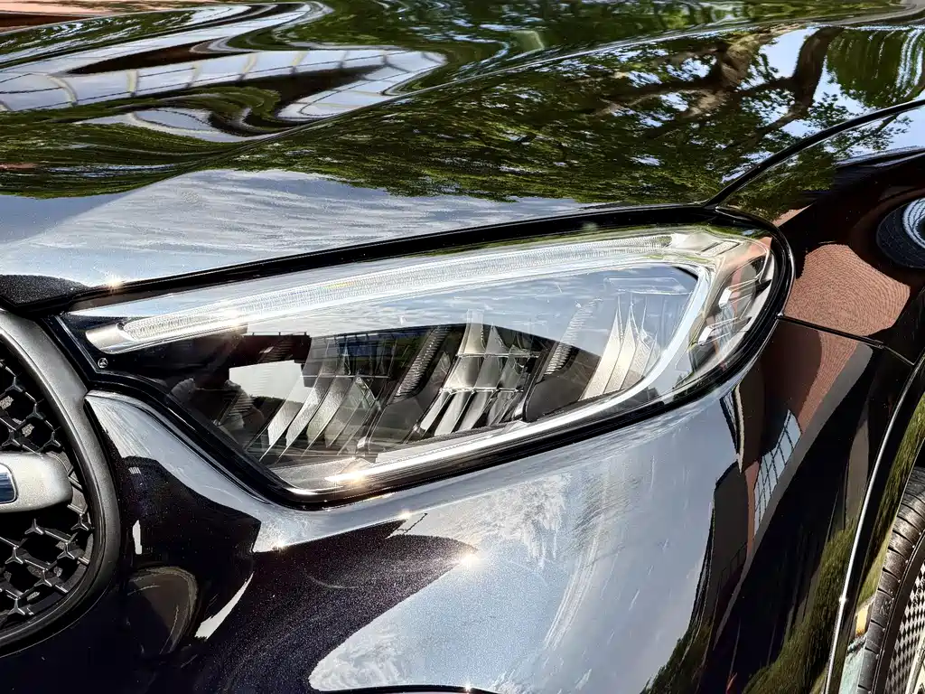 Mercedes-Benz GLC 2023
