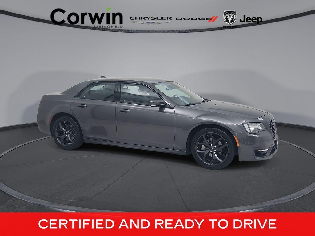 Chrysler 300 2023
