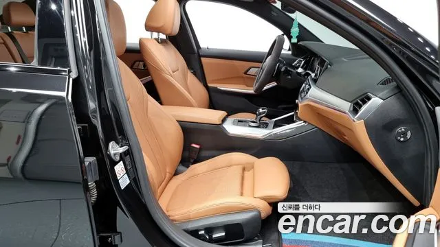 BMW 3 серии 2022