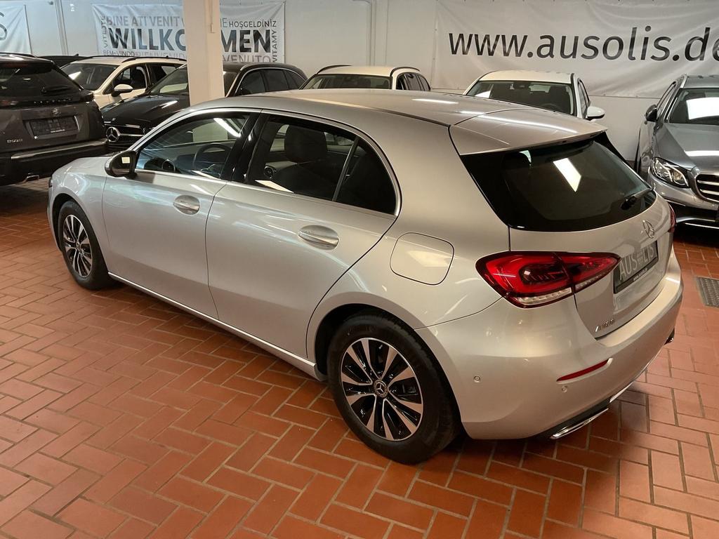 Mercedes-Benz A 180 2022