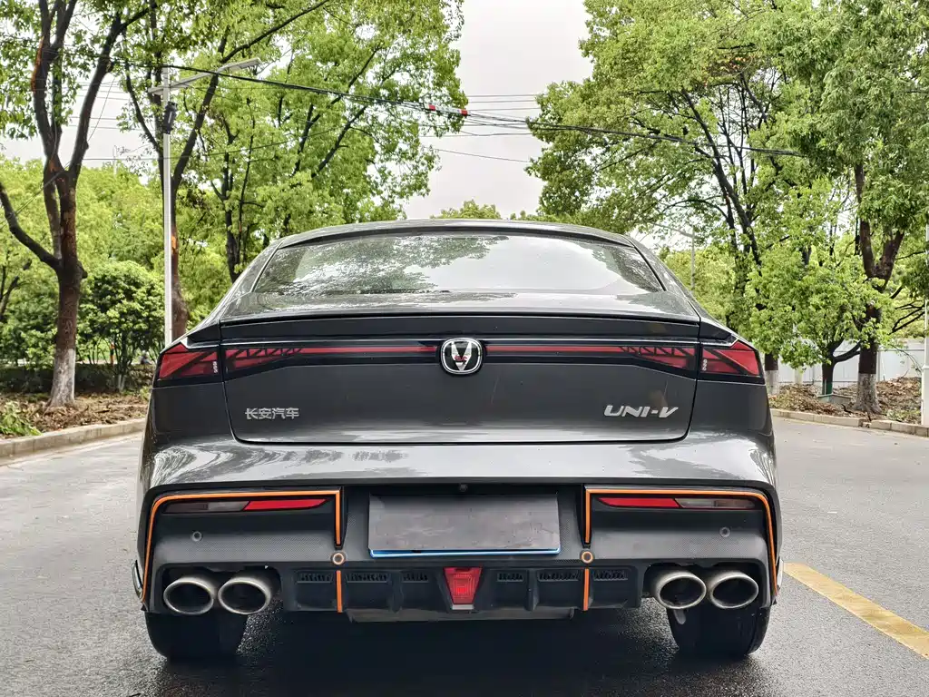Changan UNI-V 2022
