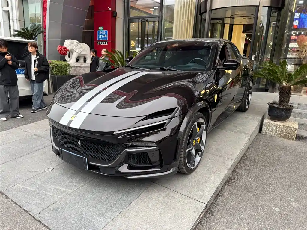 Ferrari Purosangue 2025