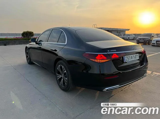 Mercedes-Benz E-Класс 2025