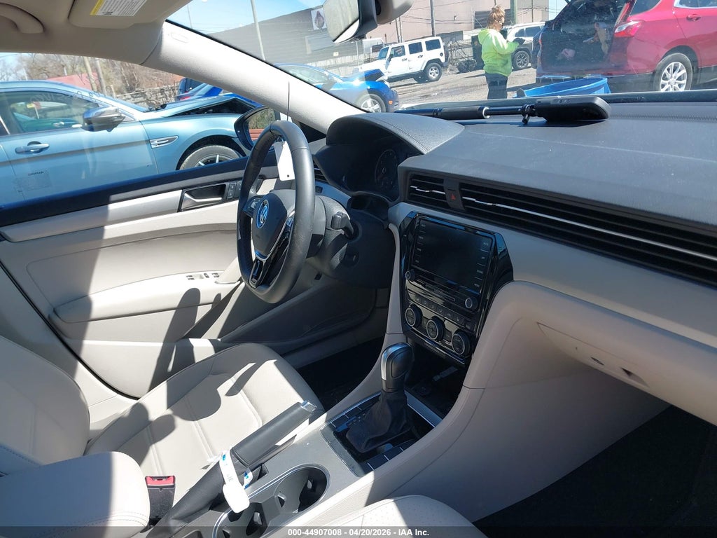 Volkswagen Passat 2021