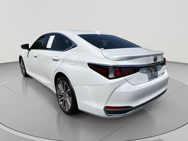 Lexus ES 2021