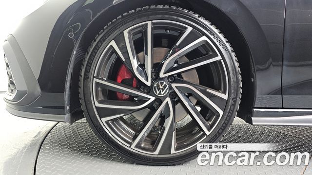 Volkswagen Golf 2024