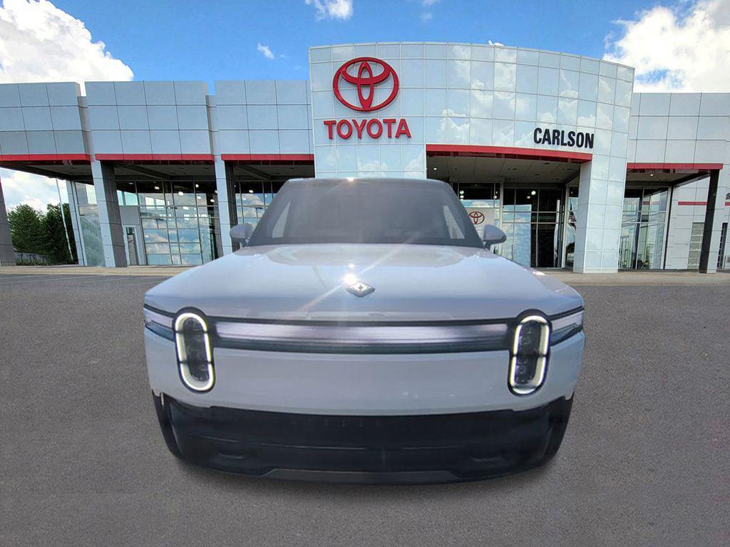 Rivian R1S 2025