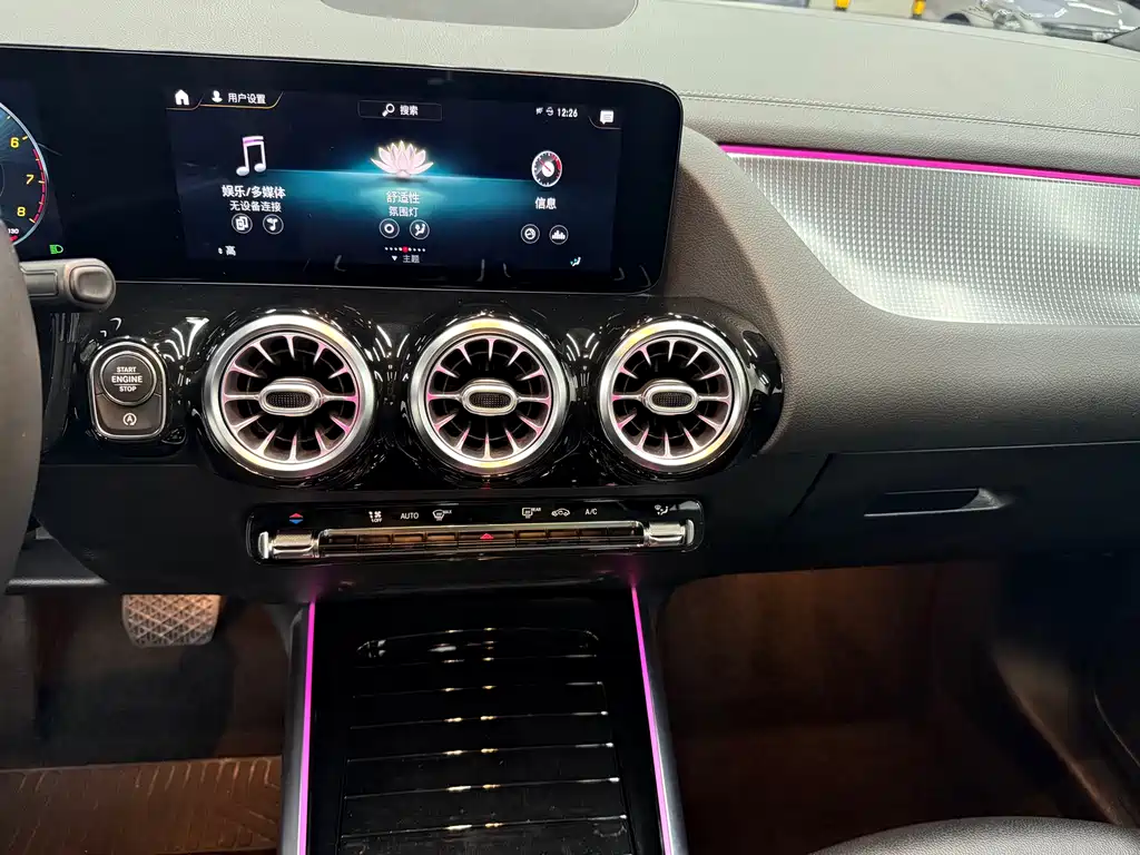 Mercedes-Benz GLA 2021