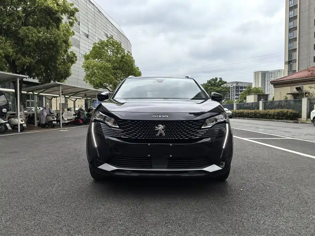 Peugeot 5008 2022