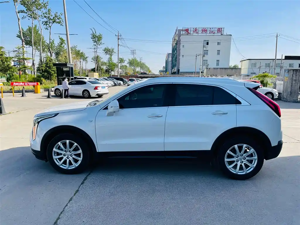 Cadillac XT4 2021