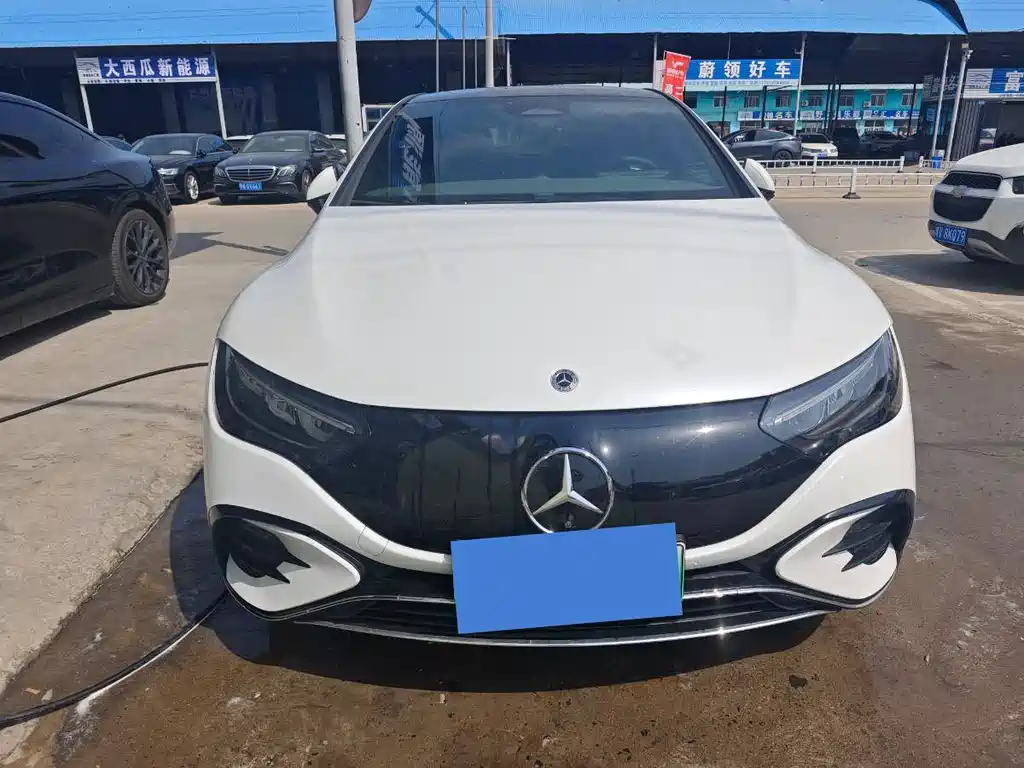 Mercedes-Benz EQE 2023