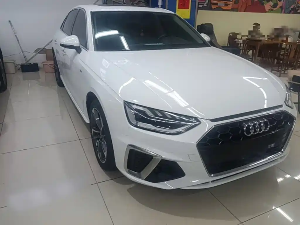 Audi A4 2022