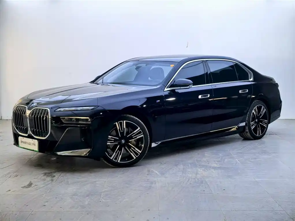 BMW i7 2024