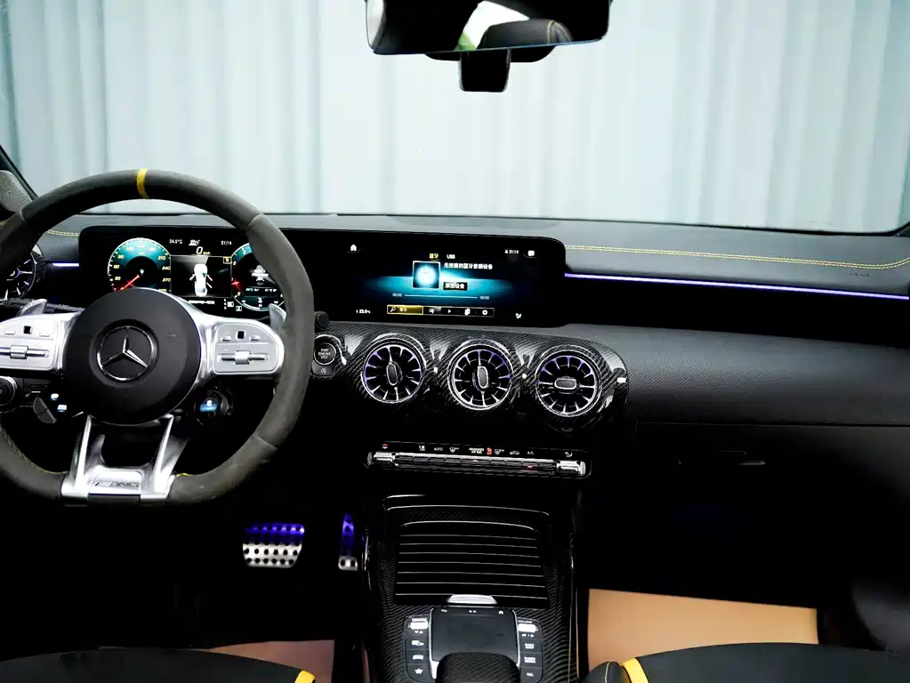 Mercedes-Benz CLA AMG 2022
