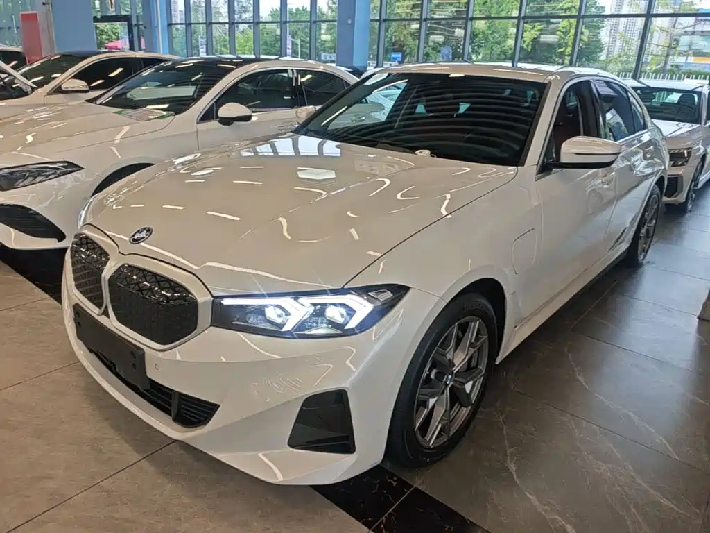 BMW i3 2025