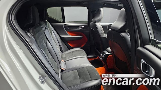 Volvo XC40 2021