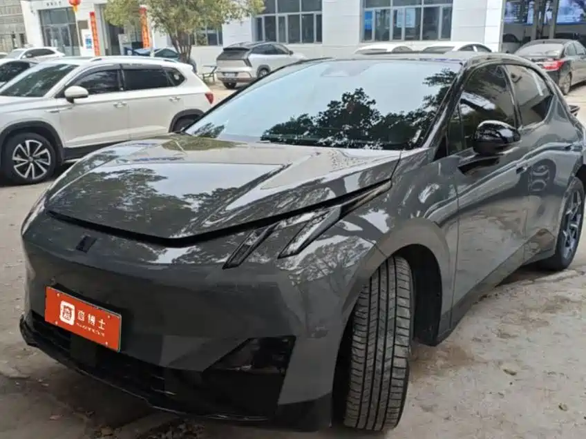 Lynk & Co Z20 2025