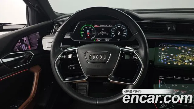 Audi e-tron 2022