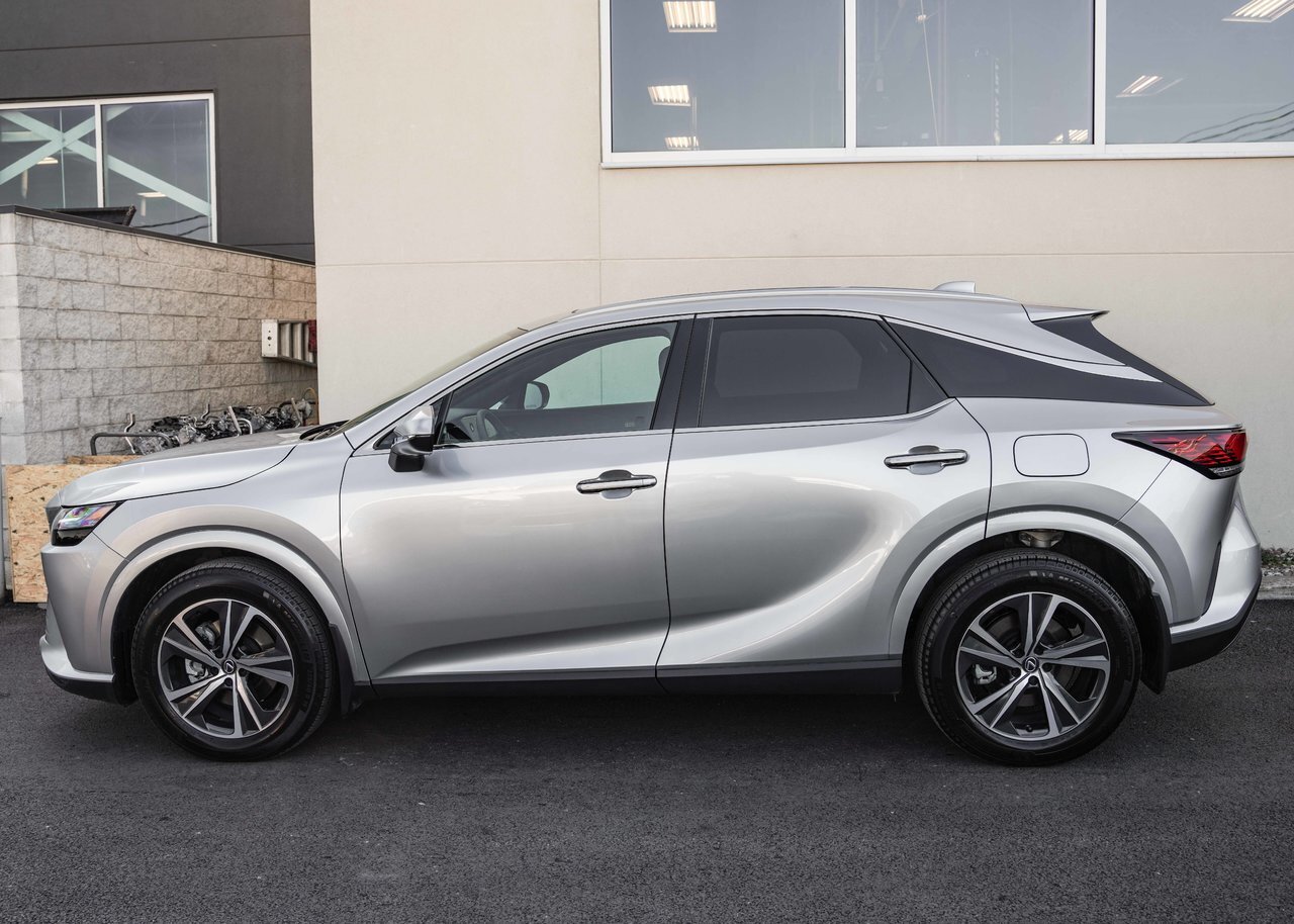 Lexus RX 2025