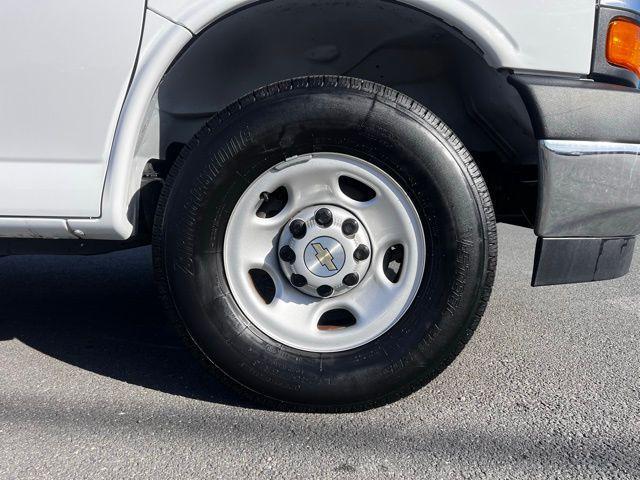 Chevrolet Express 2024