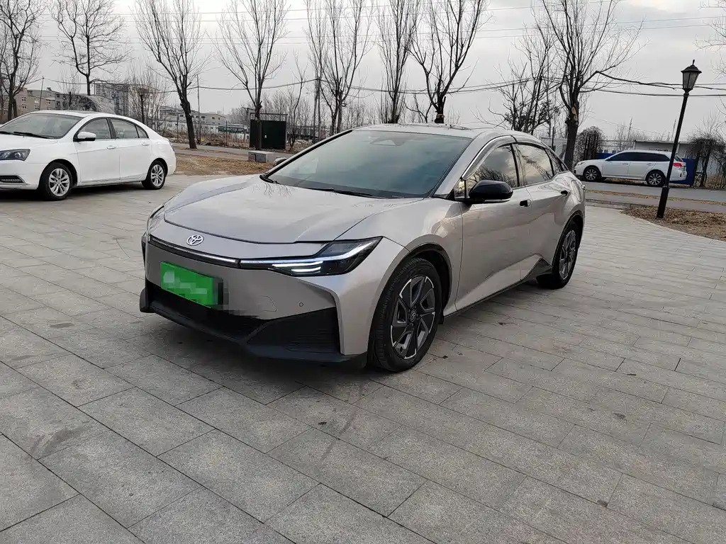 Toyota bZ3 2023