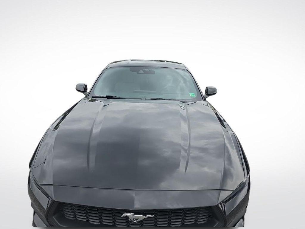 Ford Mustang 2024