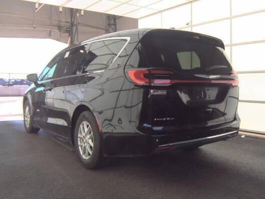 Chrysler Pacifica 2024