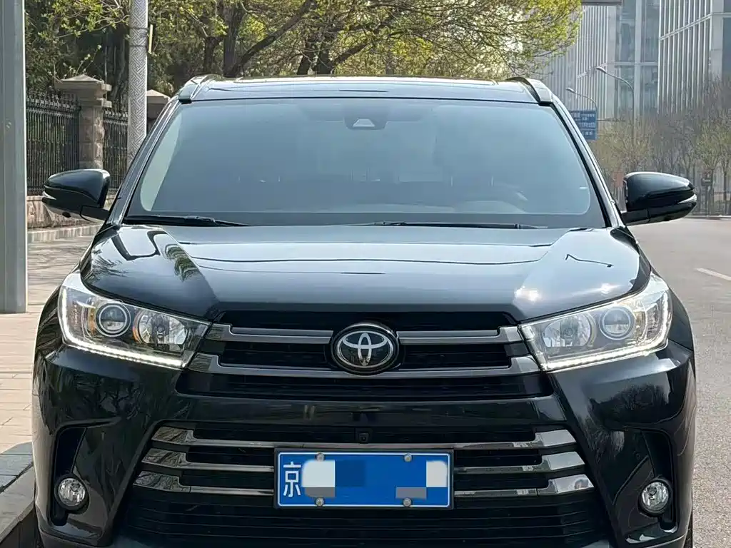 Toyota Highlander 2021
