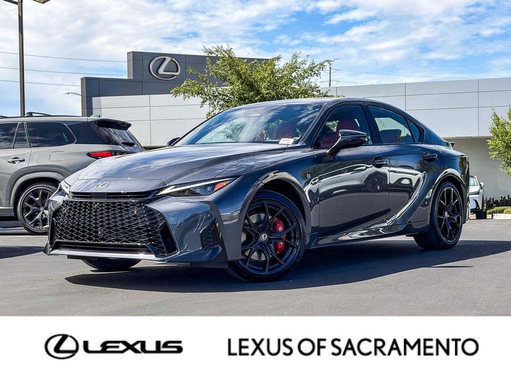 Lexus IS 2026