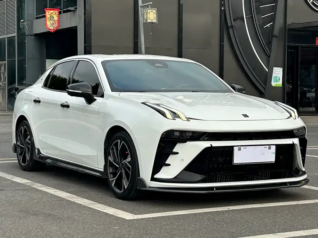 Lynk & Co 03 2023