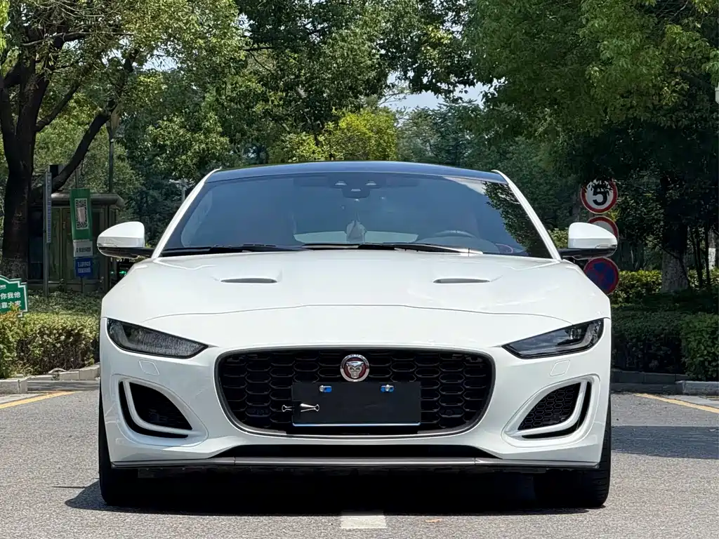 Jaguar F-Type 2021