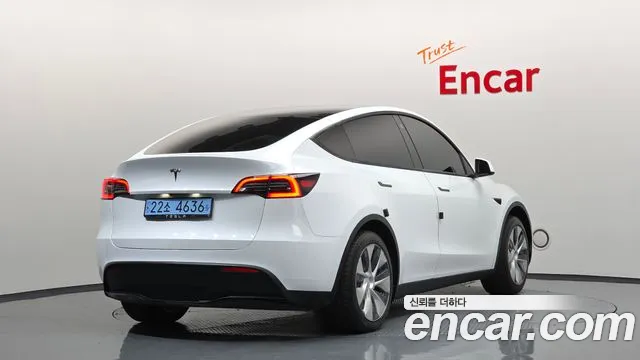 Tesla Model Y 2021