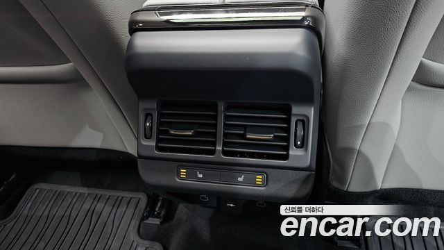Land Rover Range Rover Evoque 2025