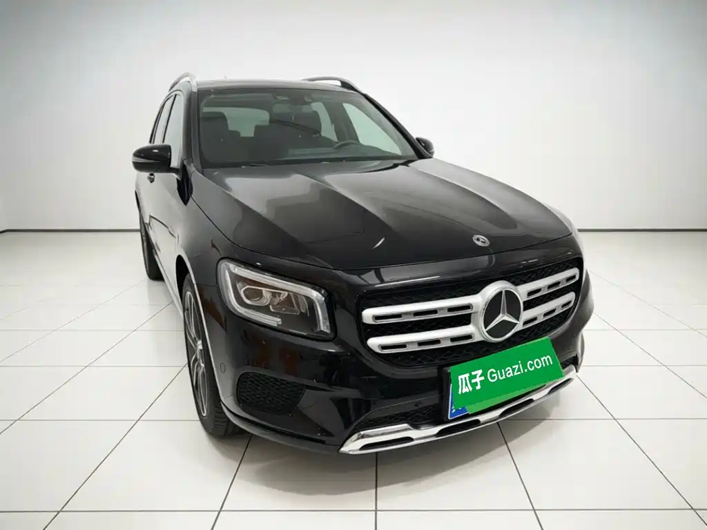 Mercedes-Benz GLB 2023