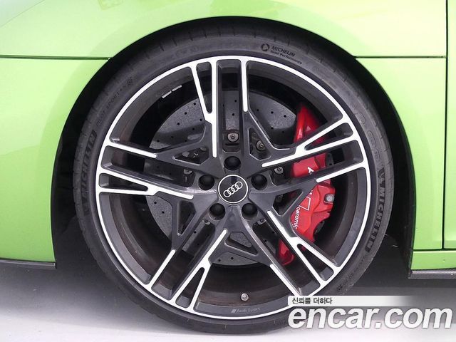 Audi R8 2021
