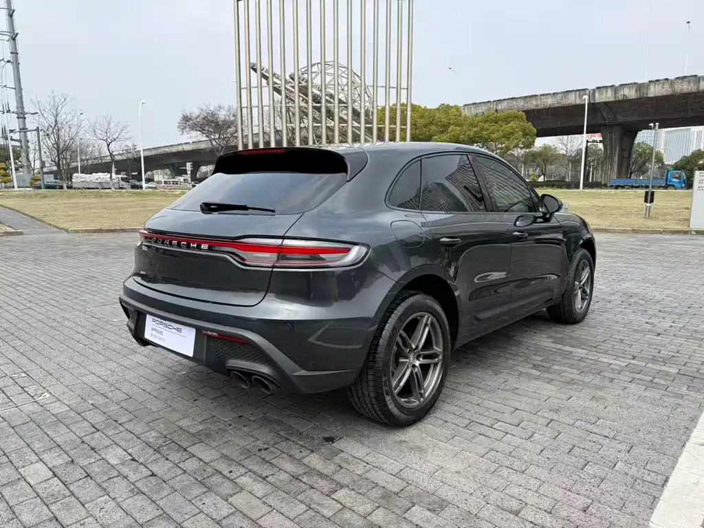 Porsche Macan 2024