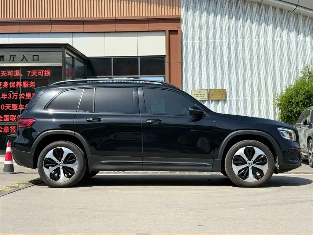 Mercedes-Benz GLB 2022