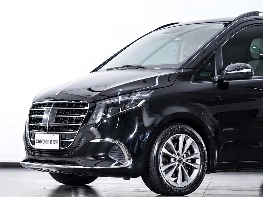 Mercedes-Benz V-Класс 2024