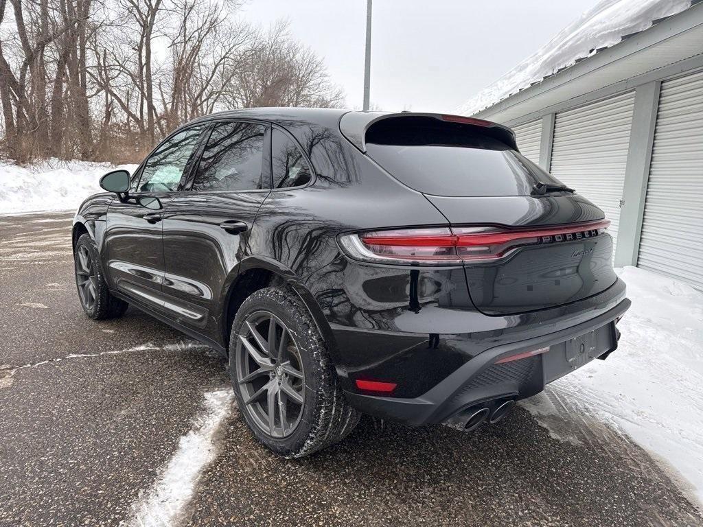 Porsche Macan 2025