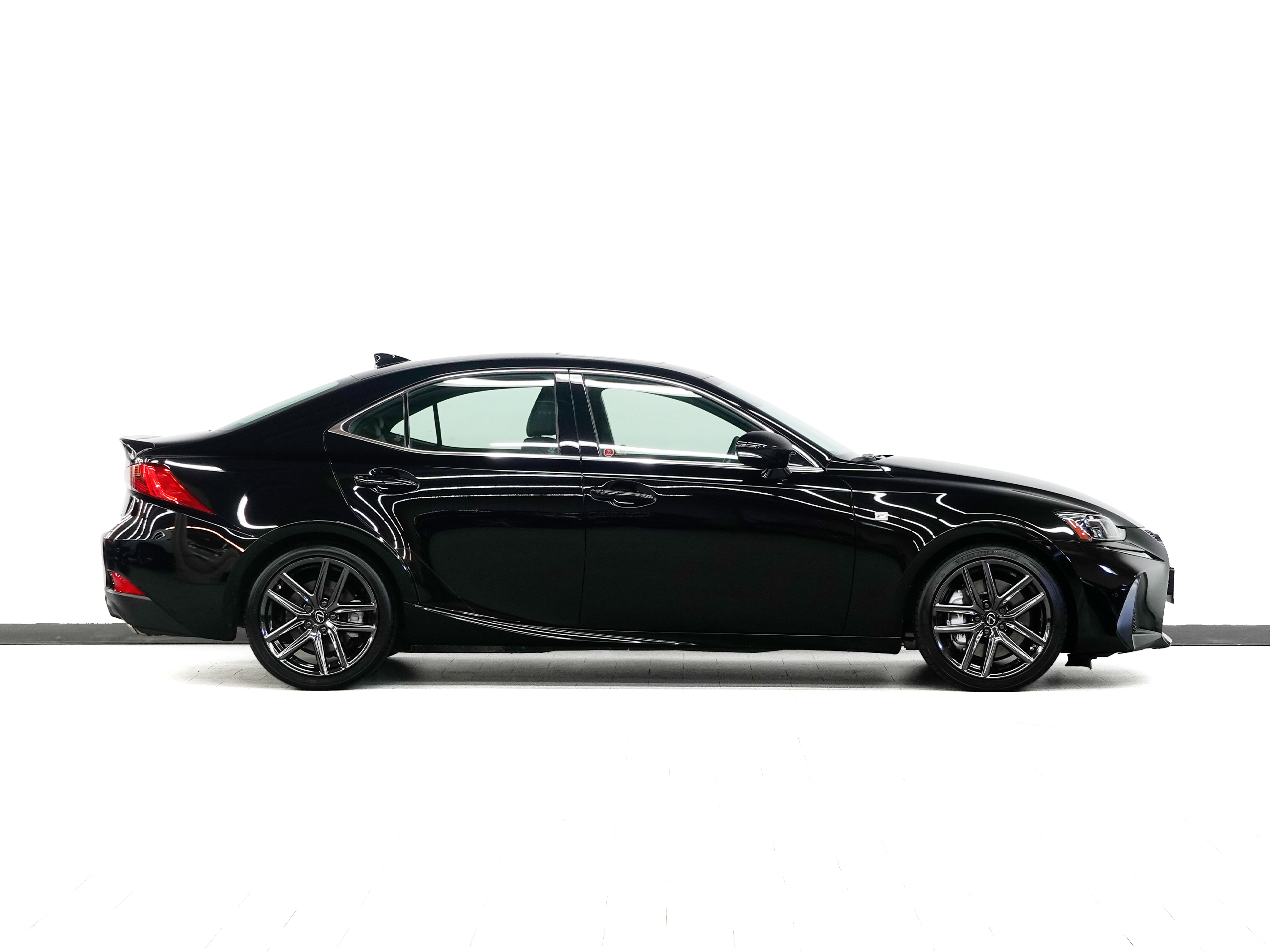 Lexus IS 2020