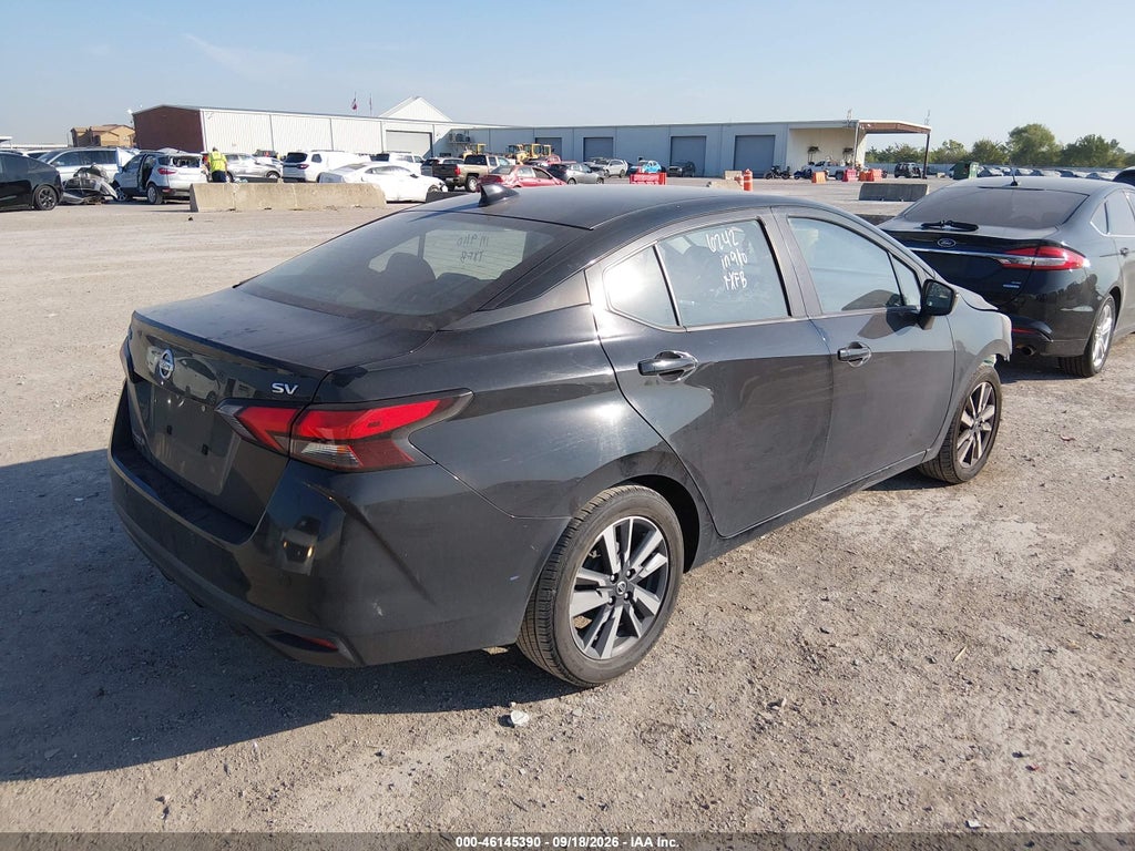 Nissan Versa 2021