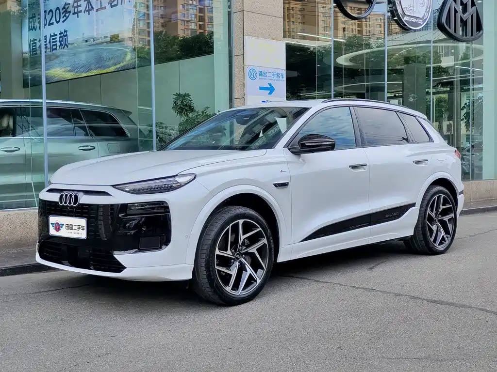 Audi e-tron 2025