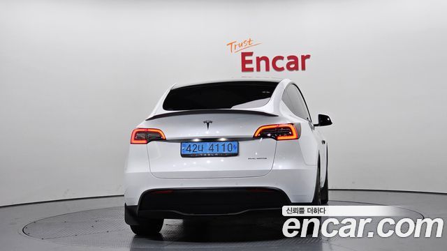 Tesla Model Y 2022