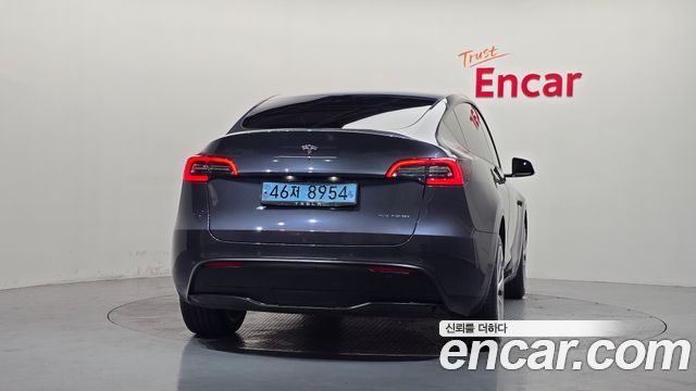 Tesla Model Y 2022