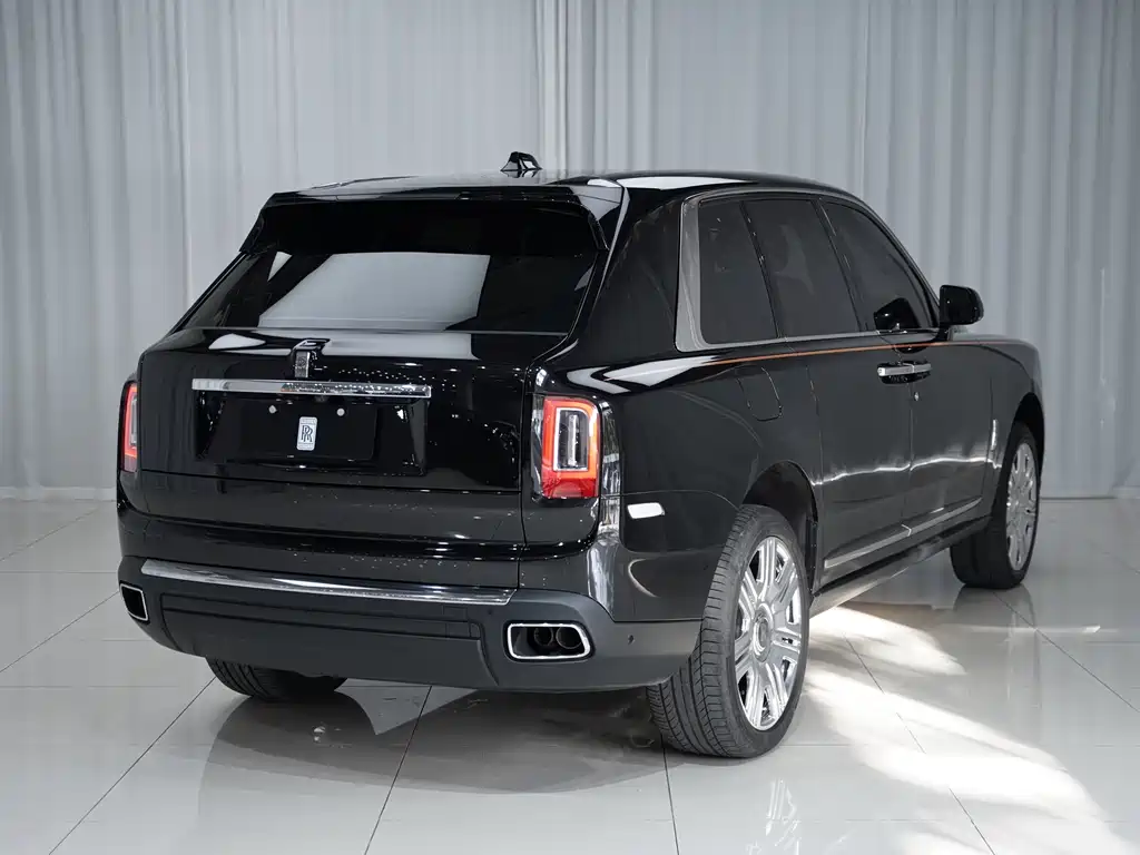 Rolls-Royce Cullinan 2025