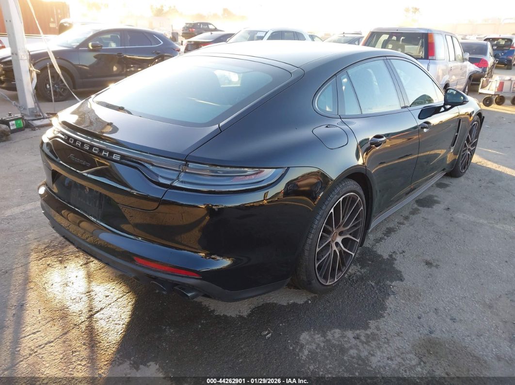 Porsche Panamera 2023