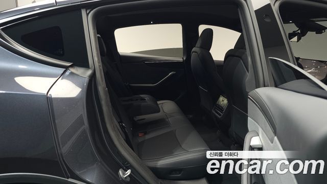 Tesla Model Y 2026