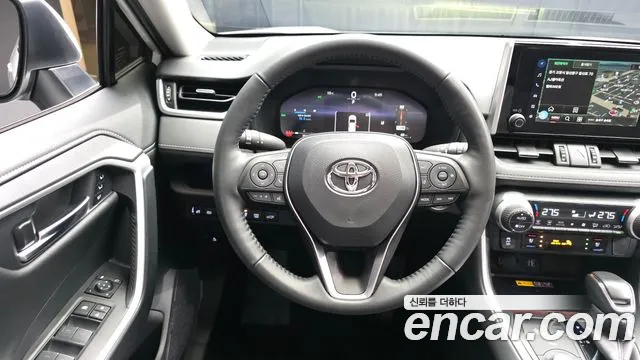 Toyota RAV4 2025